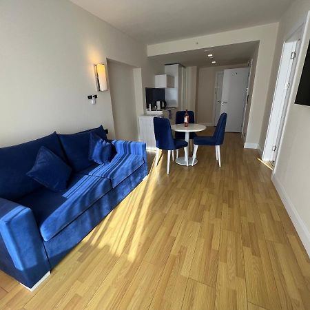 Orbi City Lux Apartment Batumi Exteriör bild