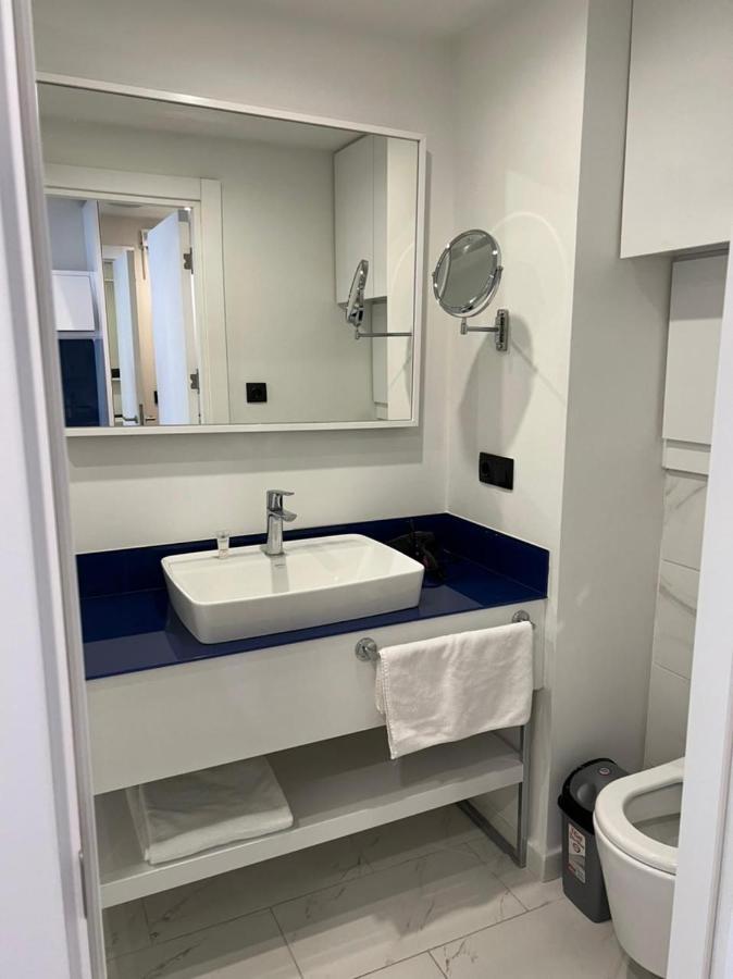 Orbi City Lux Apartment Batumi Exteriör bild