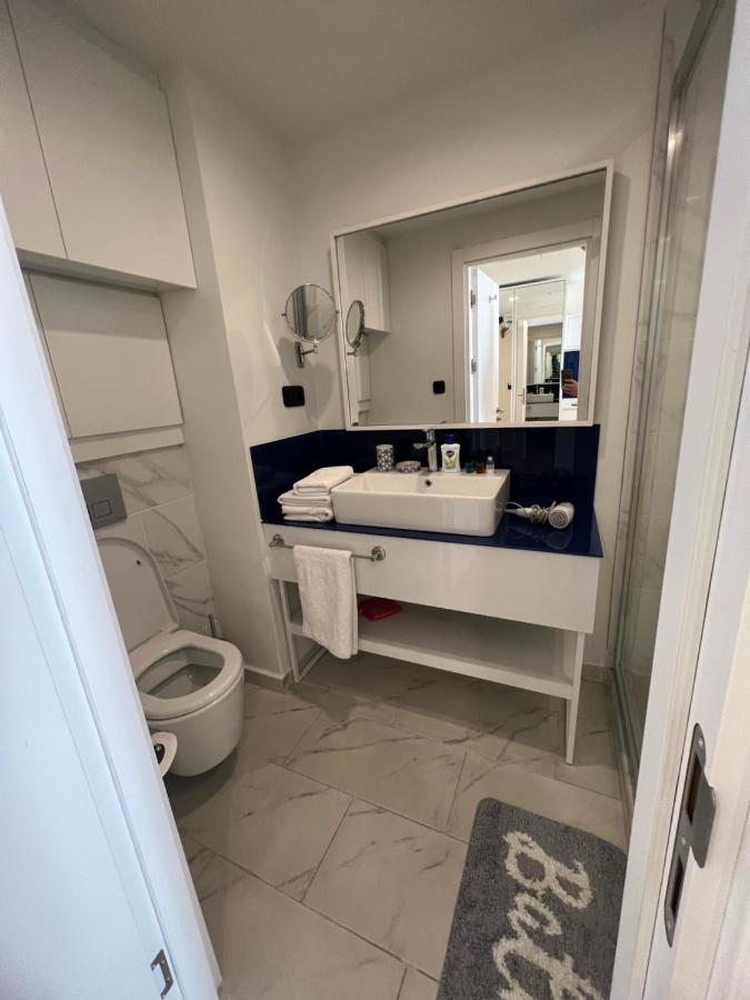 Orbi City Lux Apartment Batumi Exteriör bild